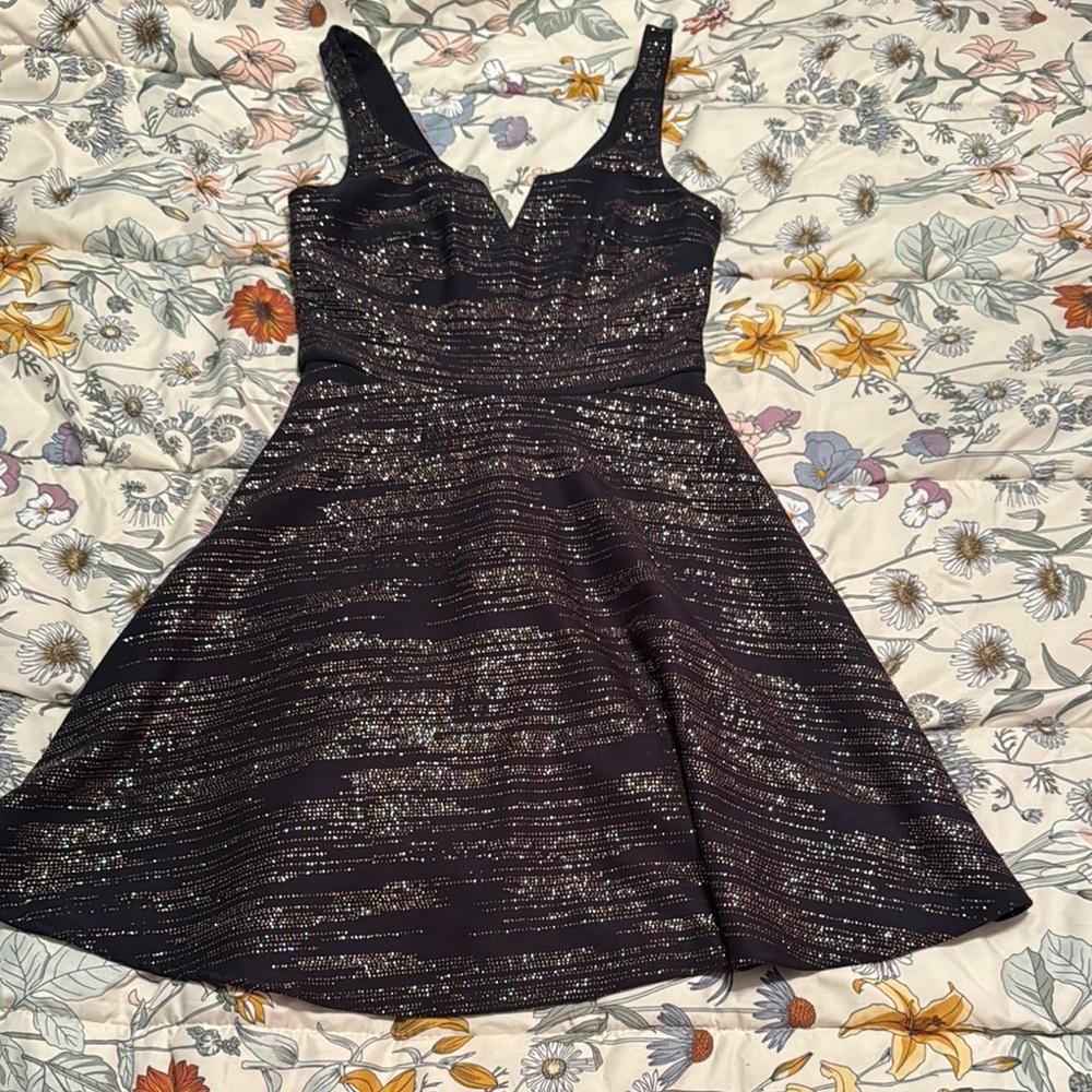 Three Hearts Navy Blue Sleeveless V-neck Fit and Flare Mini Dress